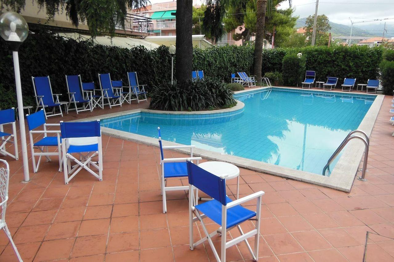 Hotel Bergamo Mare Mhotelsgroup San Bartolomeo Al Mare Exterior photo